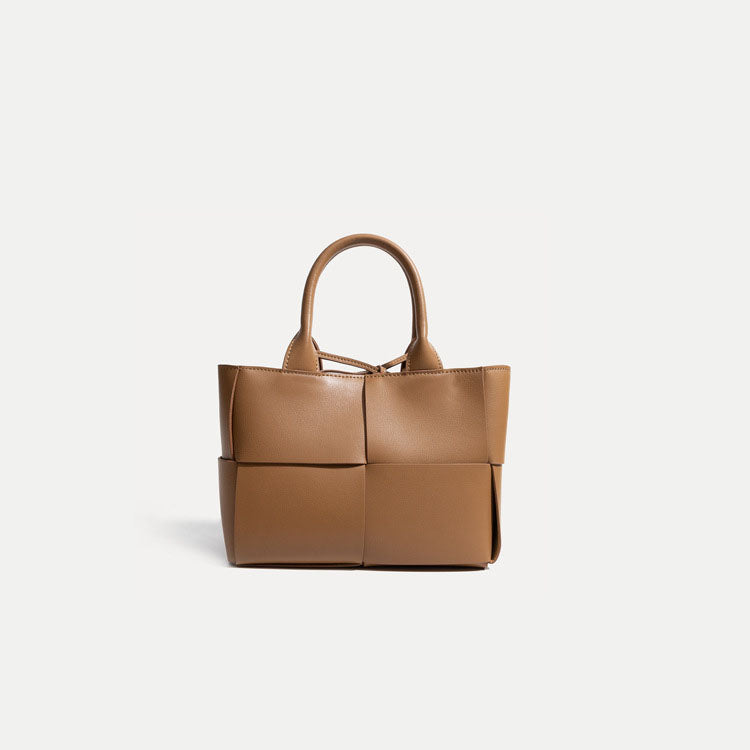 Women's Woven Crossbody Shoulder Tote Bags in Genuine Leather - Image 19